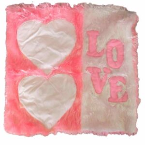 Fur square pillow LOVE